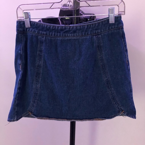 NWOT PacSun Flower Hem Denim Skirt - Picture 1 of 3